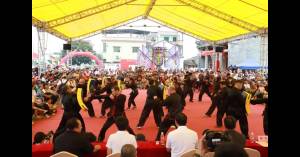 Choy-Lee-Fut-China-2024-Demostracion-de-Kung-Fu-Xinhui-40-instructores-20-paises_original